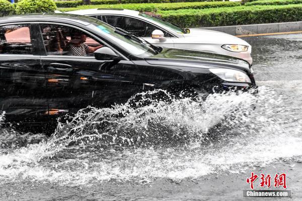 《高傲的會長》動漫在線觀看