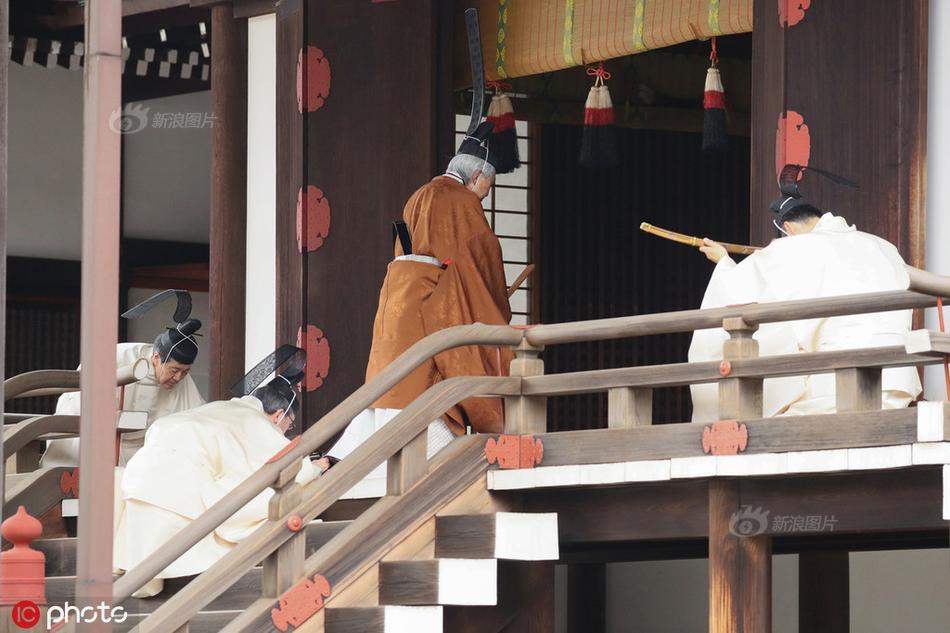 彼此彼此小說(shuō)秦三見(jiàn)txt