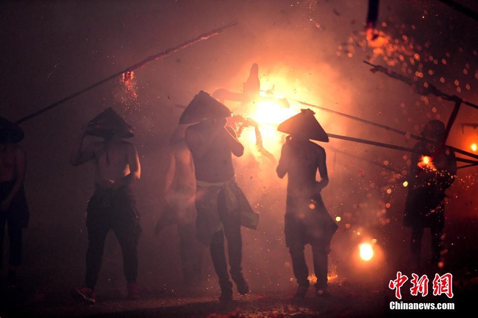 1v1蛇筆趣閣免費閱讀