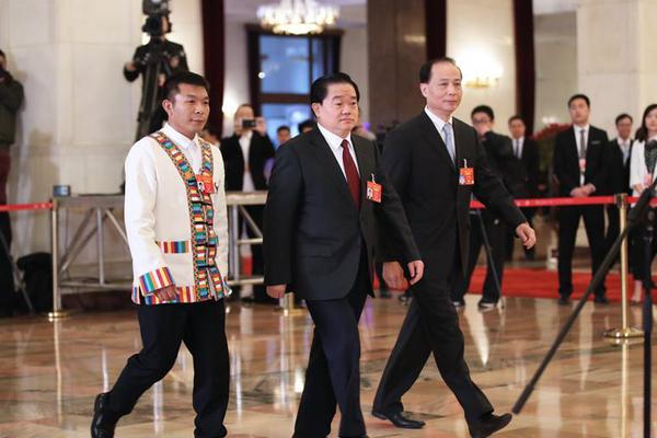 高冷教授被罰邊接電話小說免費